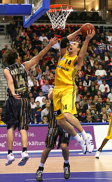 特别是在主 特别是在主